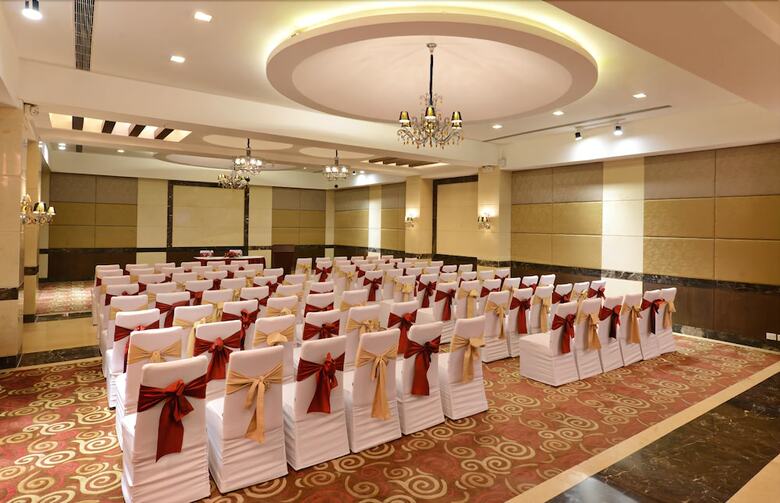Hotel Leisure Inn West Gurgaon