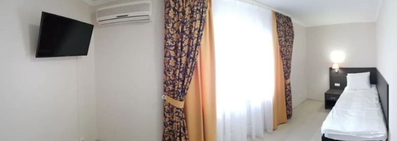 Hotel Levoberezhnaya Rivyera