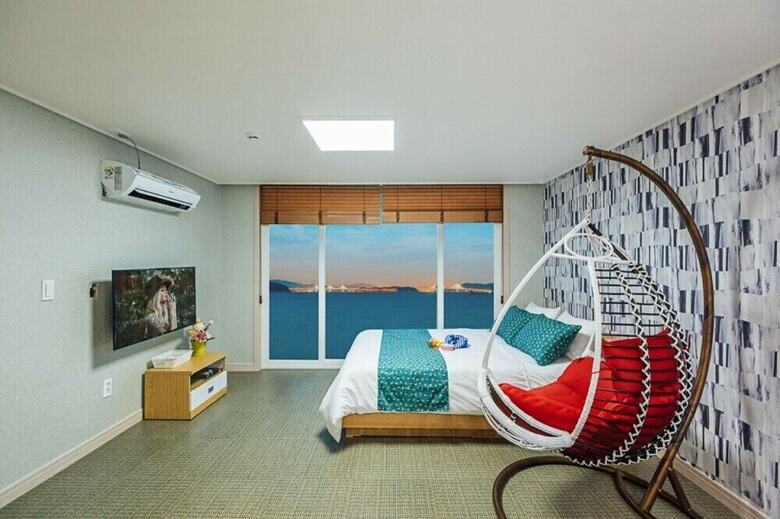 Pension Geoje Beach House