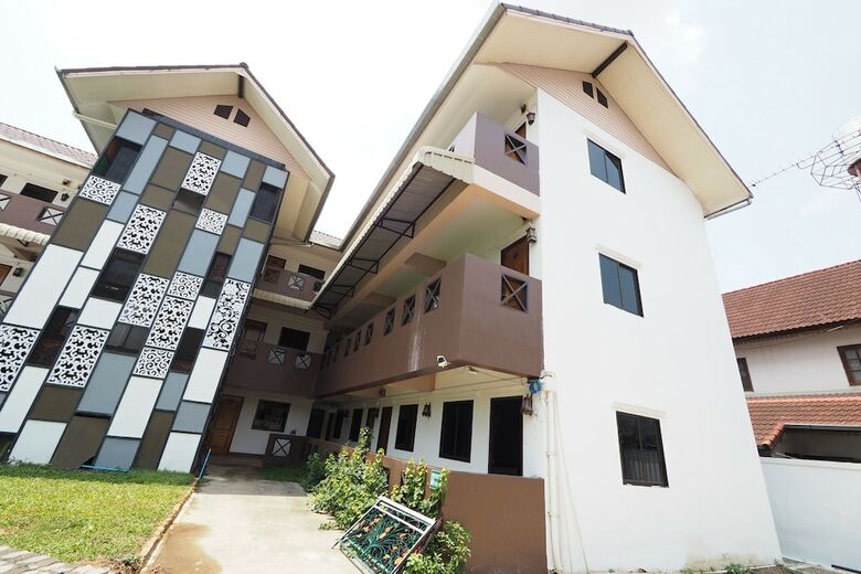 Hotel Oyo 817 Noble Thippanate
