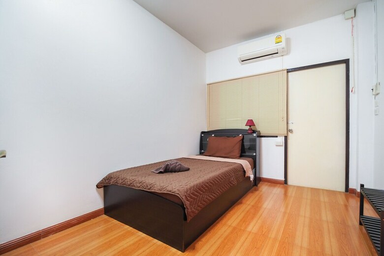 Hotel Oyo 836 Pk Residence