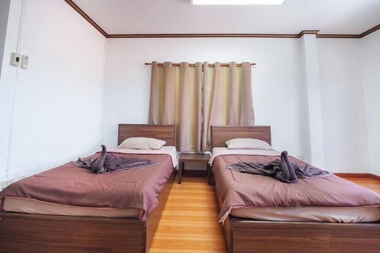 Hotel Oyo 836 Pk Residence