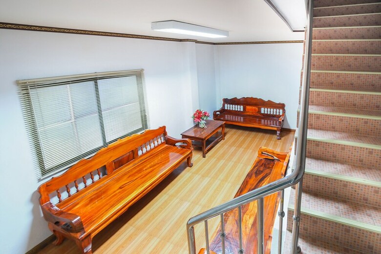 Hotel Oyo 836 Pk Residence