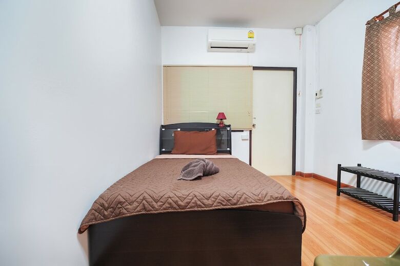 Hotel Oyo 836 Pk Residence