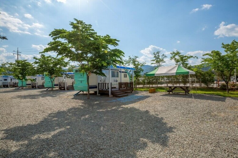 Pension Caravan Camping Farm