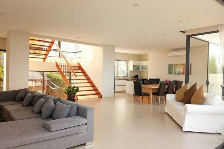 18 Bedroom Luxury Sea View Villas