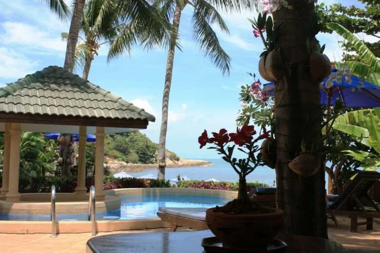 5 Bedroom Beach Front Villa On Samrong Bay