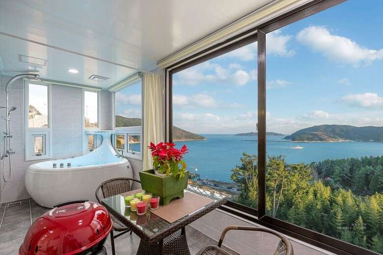 Arco Poolvilla Pension