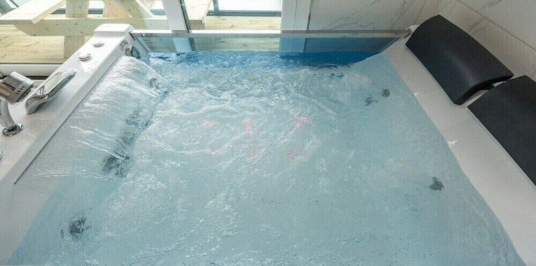 Arco Poolvilla Pension