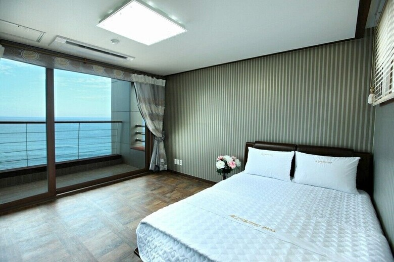 Sea Islend Pension