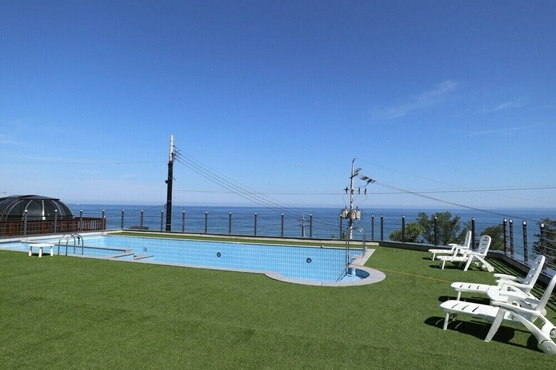 Hayanjip (Blue Road Town Pension