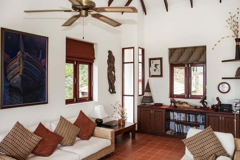 3 Bedroom Sunrise Sea View Villa Mussourie