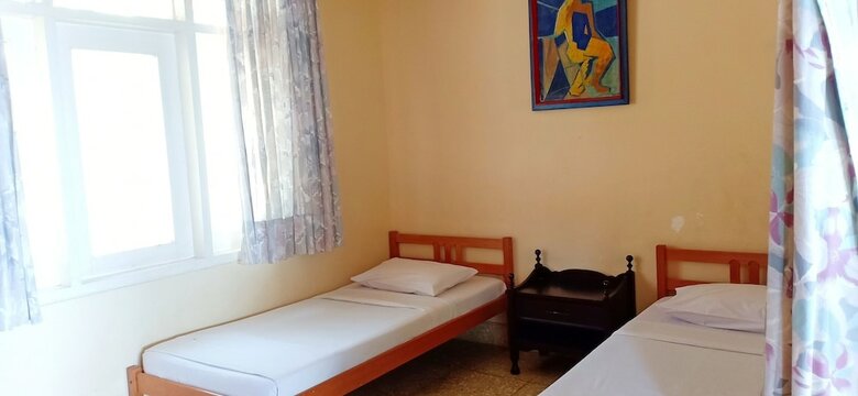 Bed & Breakfast Bunga Ayu Seaside Resort