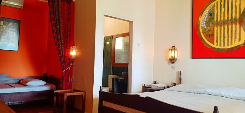 Bed & Breakfast Bunga Ayu Seaside Resort