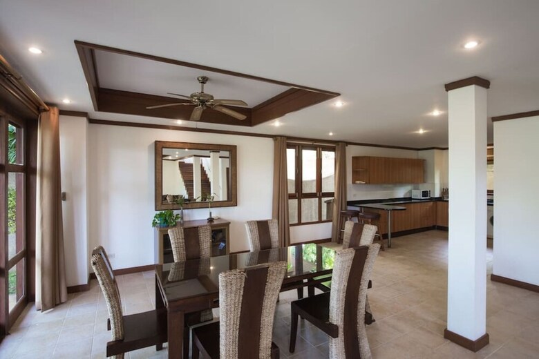 6 Bedroom Twin Villas On Beach Front Resort 25/12