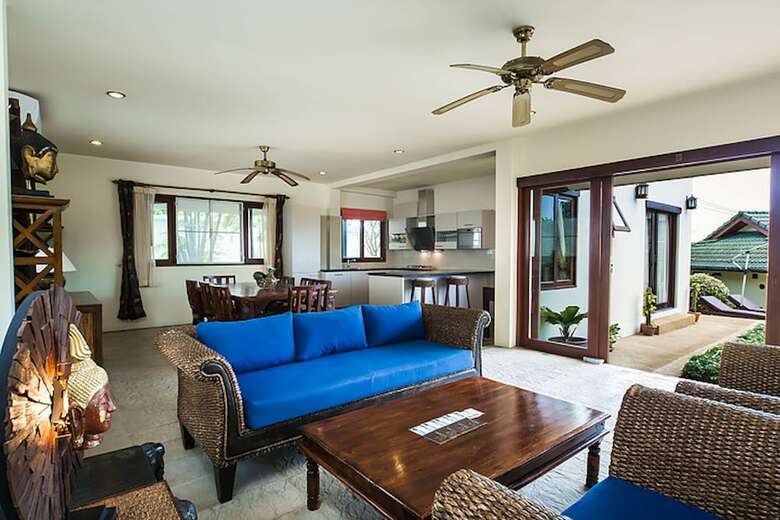 8 Bedroom Twin Villas On Samrong Bay Beach Front Resort