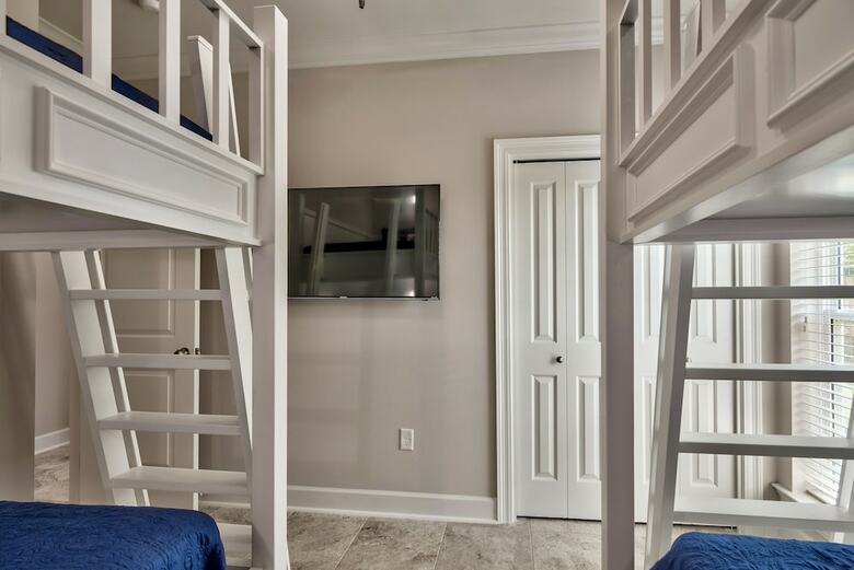 Waterside Villa Xl Pool Steps To Beach Pets