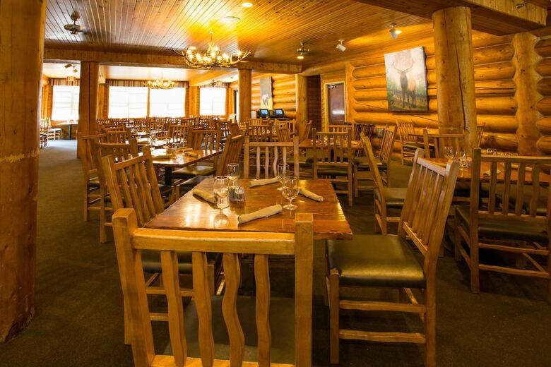 Hotel Headwater's Lodge & Cabins At Flagg Ranch