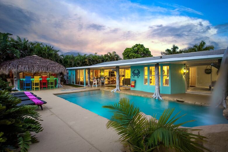 Tropic Like It Hot! Private Tropical Retreat