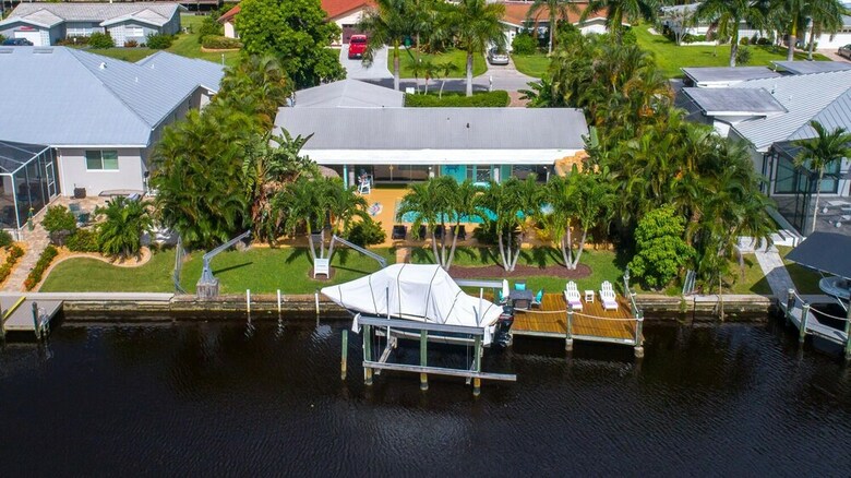 Tropic Like It Hot! Private Tropical Retreat