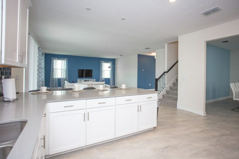 Beautiful & Contemporary Home In Champions Gate