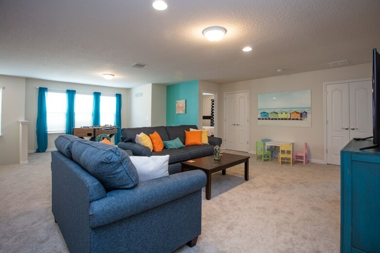 9 Bedroom Vacation Home In Windsor At Westside
