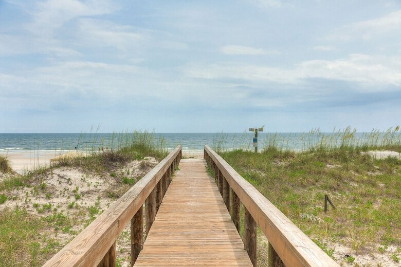 Amazing Oceanfront 2 Bedroom - Sandpiper 5a -