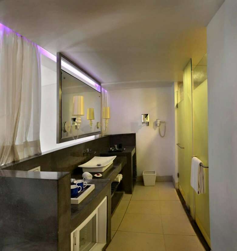 Hotel The Park Calangute Goa