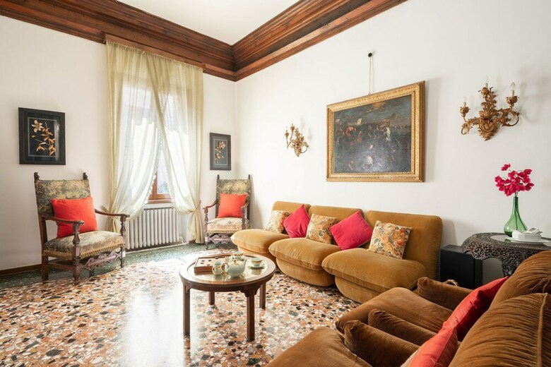 Accademia Liberty Apartment