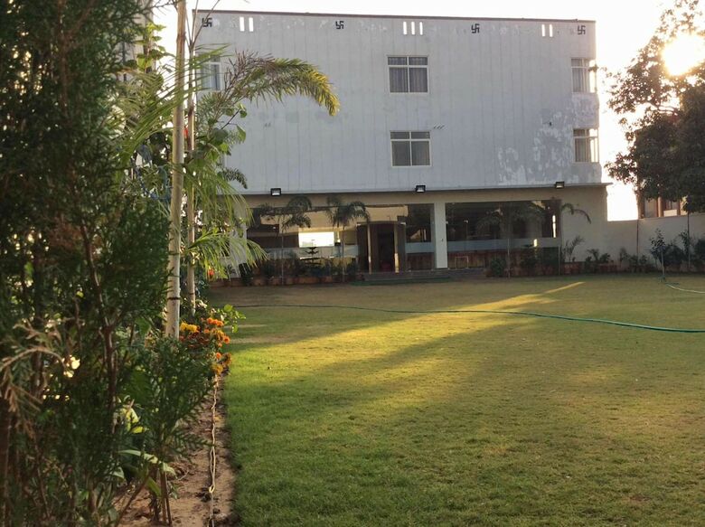 Hotel Shiv Palace