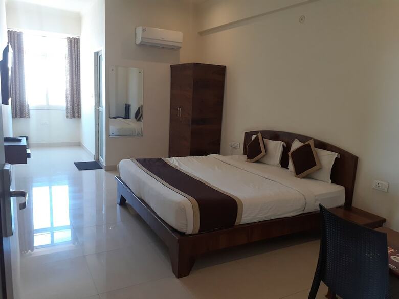Hotel Shiv Palace