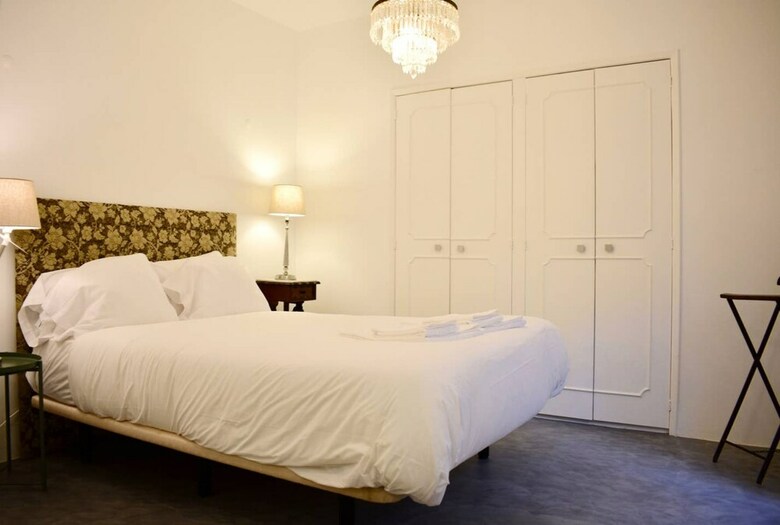 Apartamentos Modern Bright Open Plan Living In Trendy Lisbon