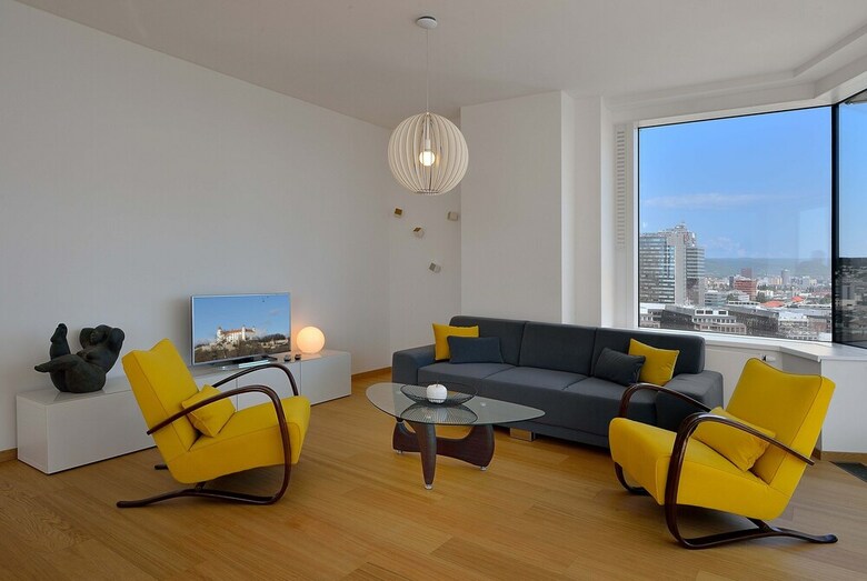 Panorama City Apartments By Ambiente