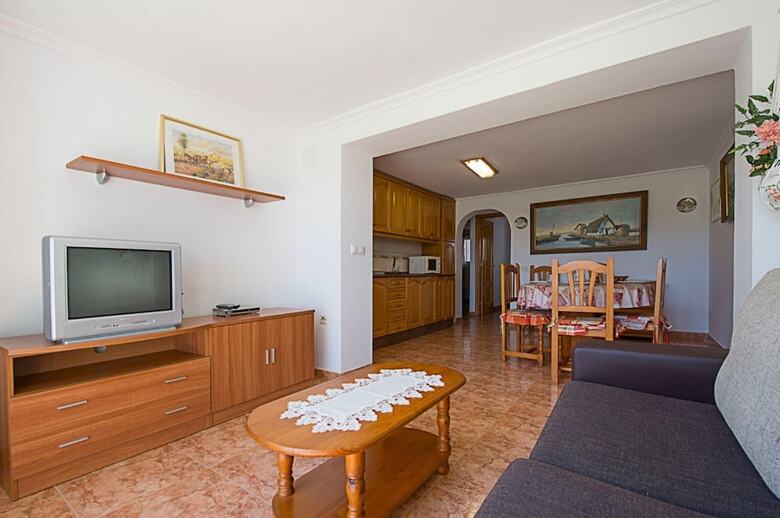 Villa - 12 Bedrooms With Pool And Wifi - 104986