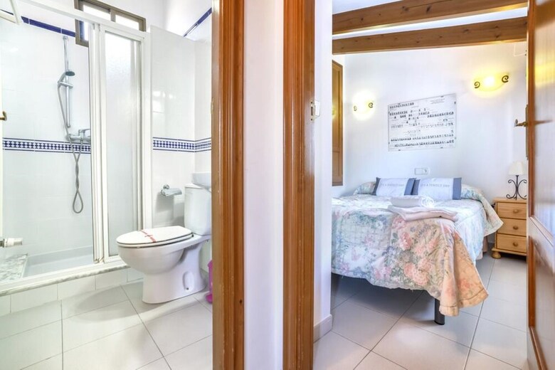 Villa - 7 Bedrooms With Pool And Wifi - 106439
