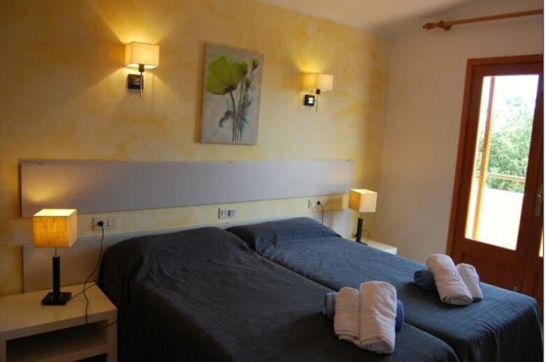 Villa - 5 Bedrooms With Pool And Wifi - 103974