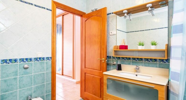 Villa Apartment - 3 Bedrooms With Wifi - 107879