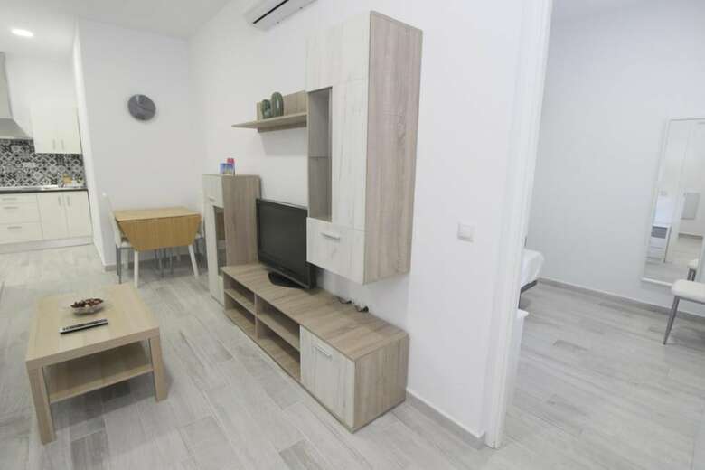 Villa Apartment - 1 Bedroom With Wifi - 107857