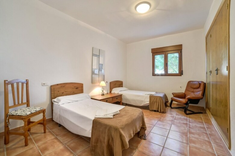 Villa - 7 Bedrooms With Pool And Wifi - 104969