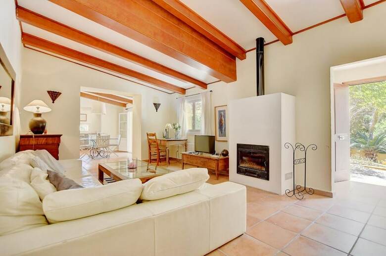 Villa - 4 Bedrooms With Pool And Wifi - 107898