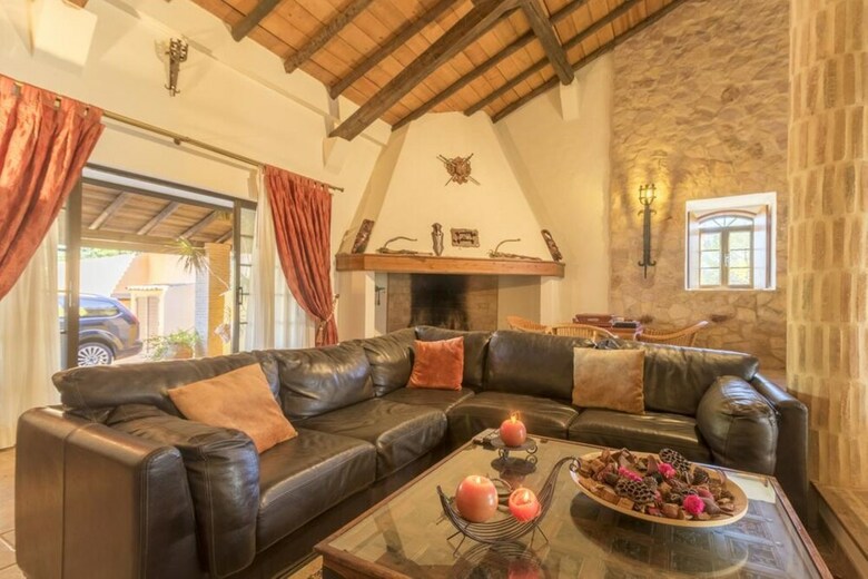 Villa - 7 Bedrooms With Pool And Wifi - 107981