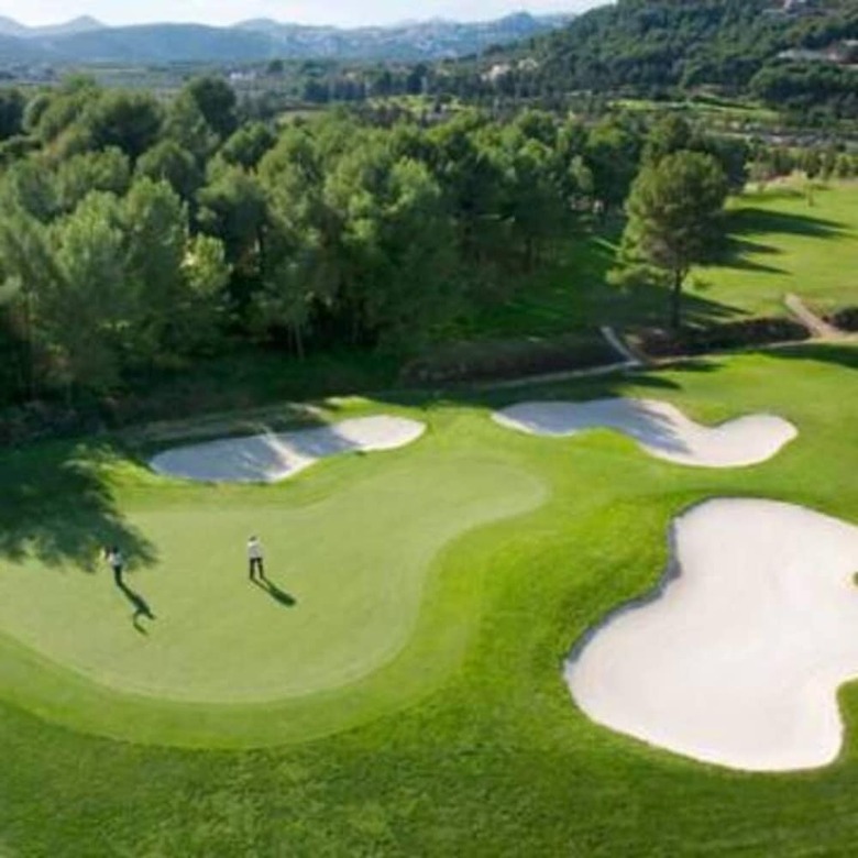 Fantastic First Beach Line Attic Apartment, Sleep7