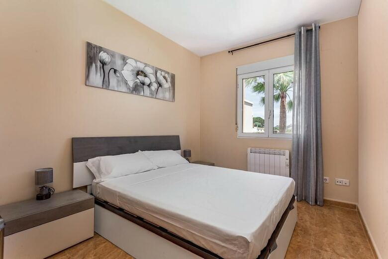 Charming 4-bed Villa In Denia