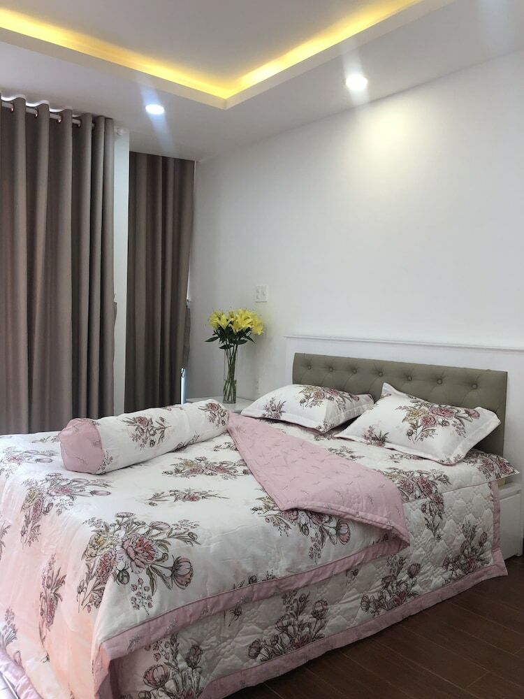 Apartamentos Tropical House