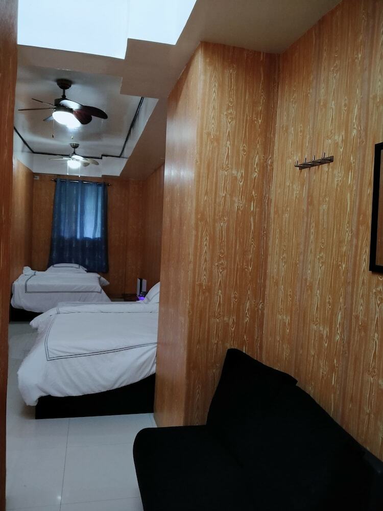 Hotel Pinewoods Gusest House