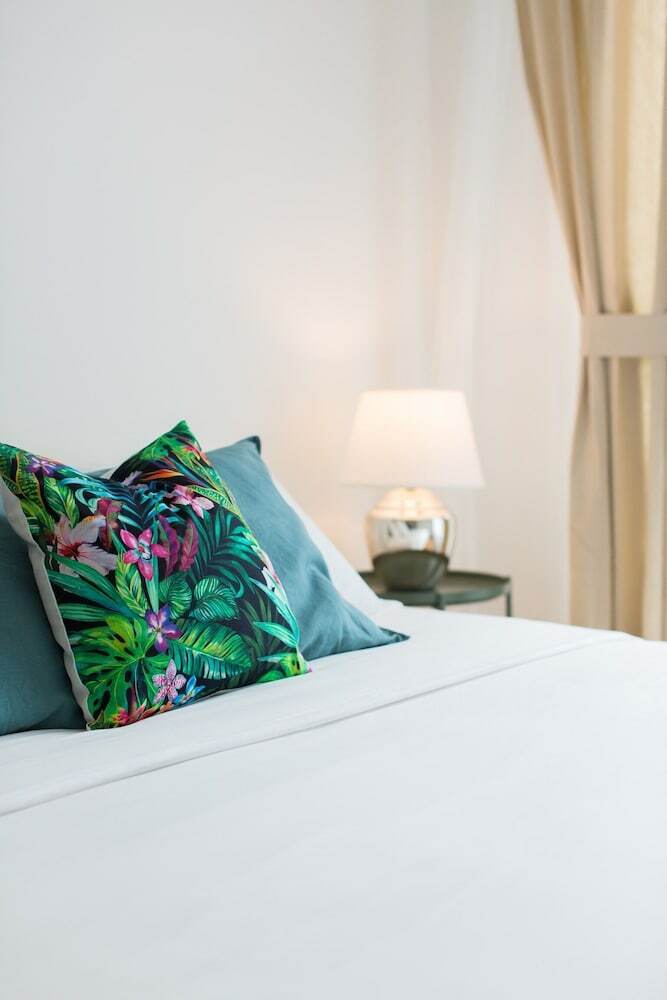 Hotel Suites At The Haven Lakeside By Plush