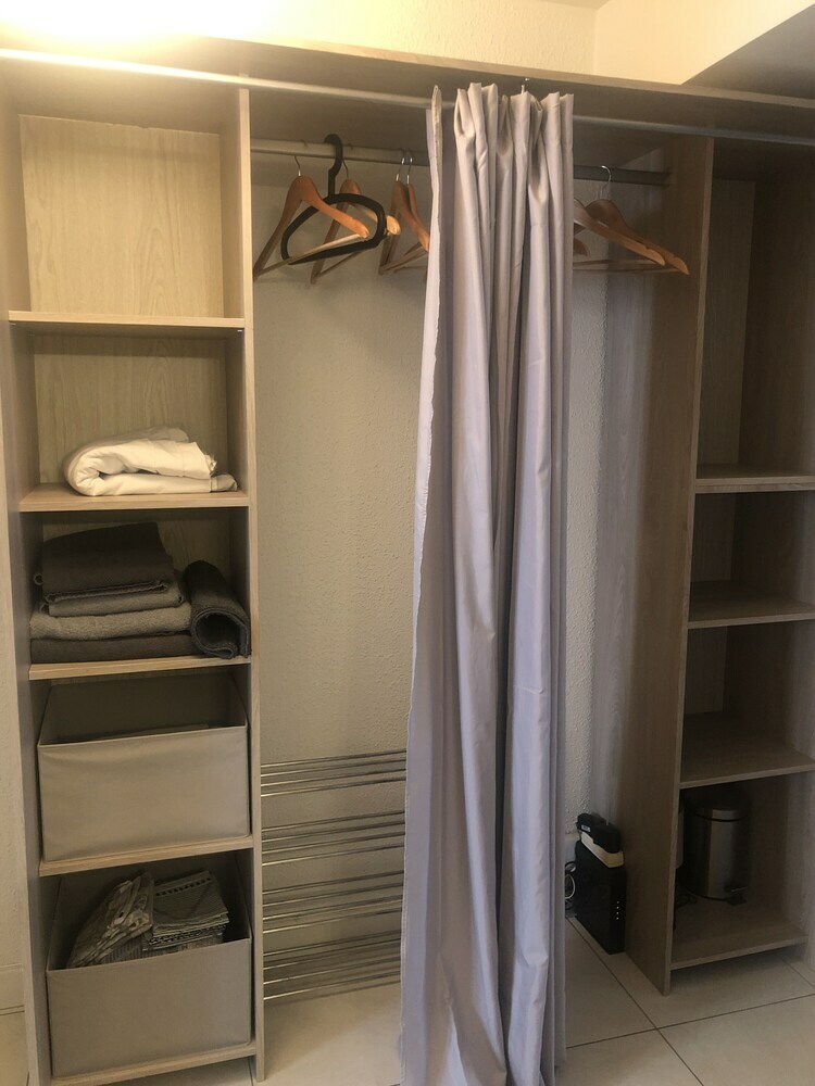 Apartamentos Le Charmant Zola