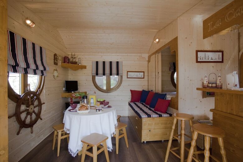 Les Roulottes de La Champagne Campground