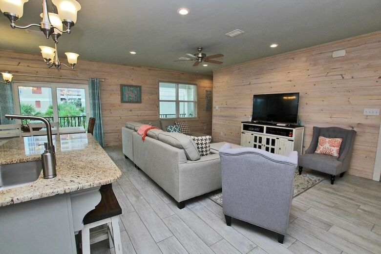 Nautical Breeze At Romeo Beach By Youngs Suncoast