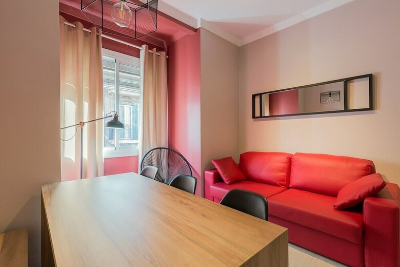 Apartamentos Plaza Espa�a & Fira